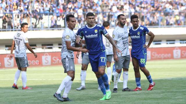 Persib vs Bali United